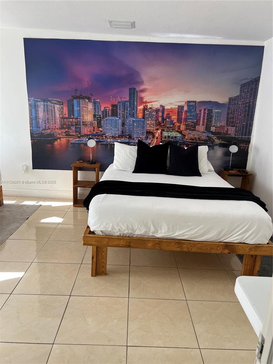 720 NW 30th Ave, Miami FL 33125 — 28