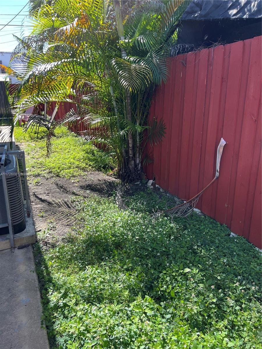 720 NW 30th Ave, Miami FL 33125 — 41
