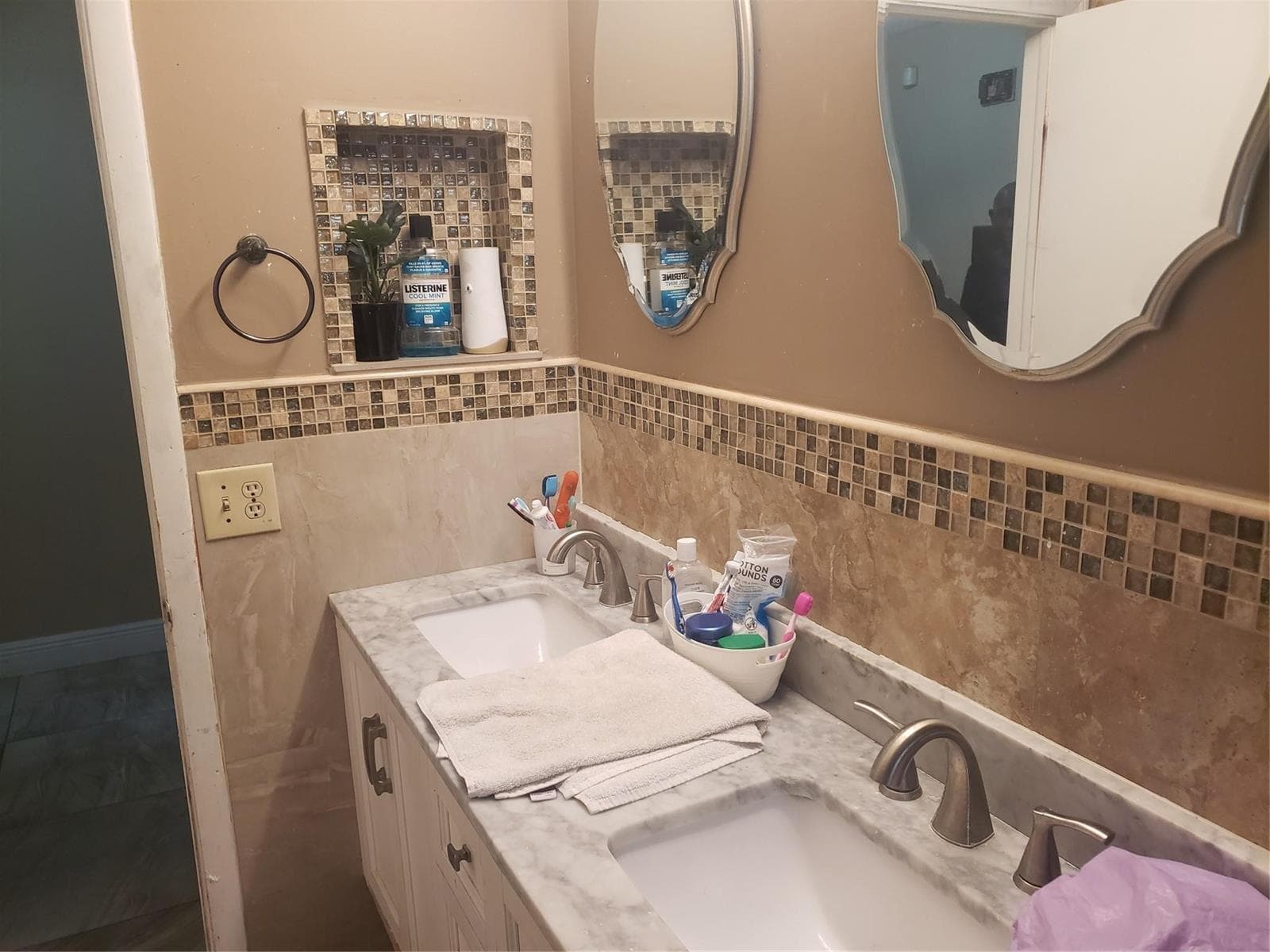 19421 NW 18th Court, Miami Gardens FL 33056 — 23