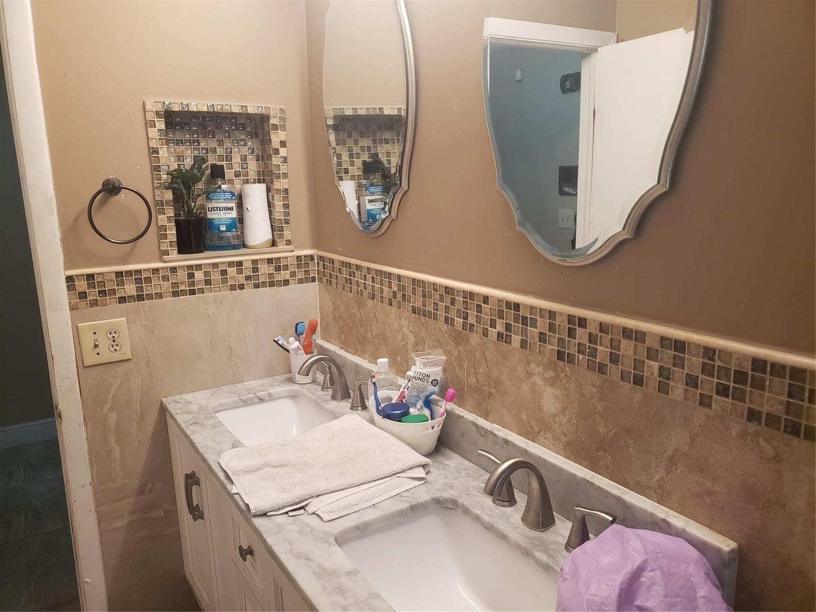 19421 NW 18th Court, Miami Gardens FL 33056 — 22