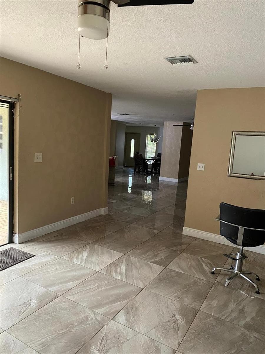 19421 NW 18th Court, Miami Gardens FL 33056 — 10