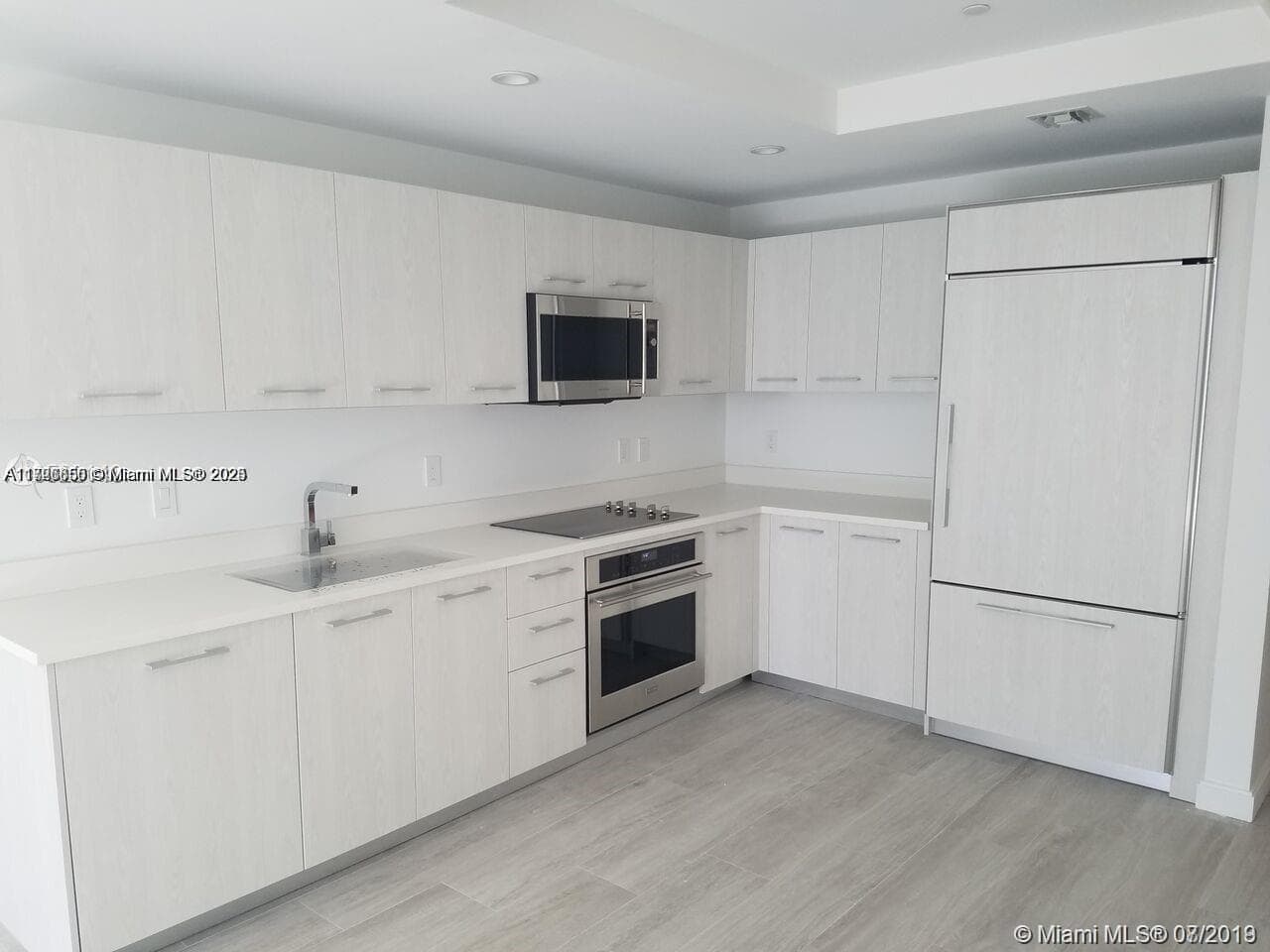 55 SW 9th St # 1805, Miami FL 33130 — 2