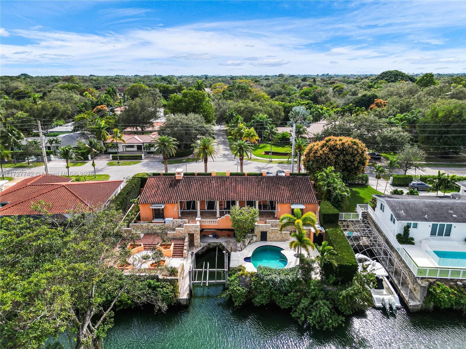 1181 S Alhambra Cir, Coral Gables FL 33146 — 34