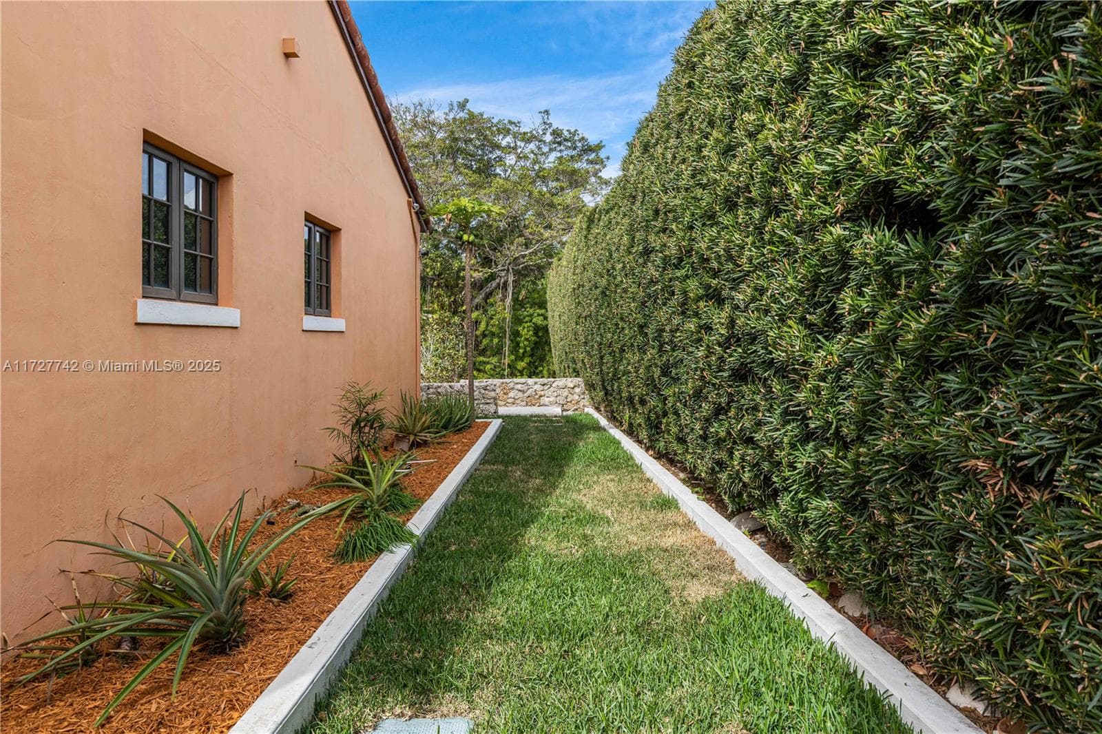 1181 S Alhambra Cir, Coral Gables FL 33146 — 38