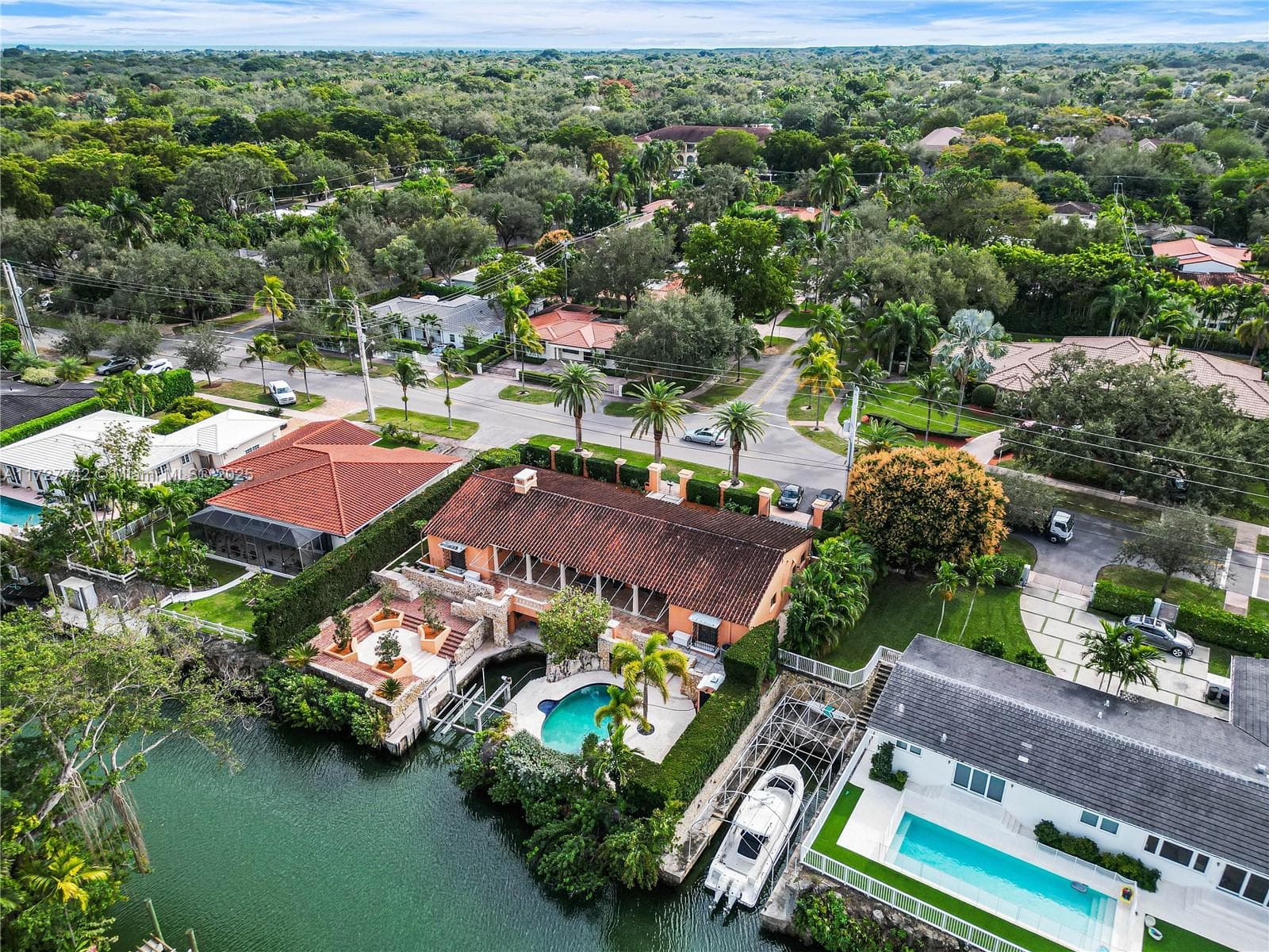 1181 S Alhambra Cir, Coral Gables FL 33146 — 33