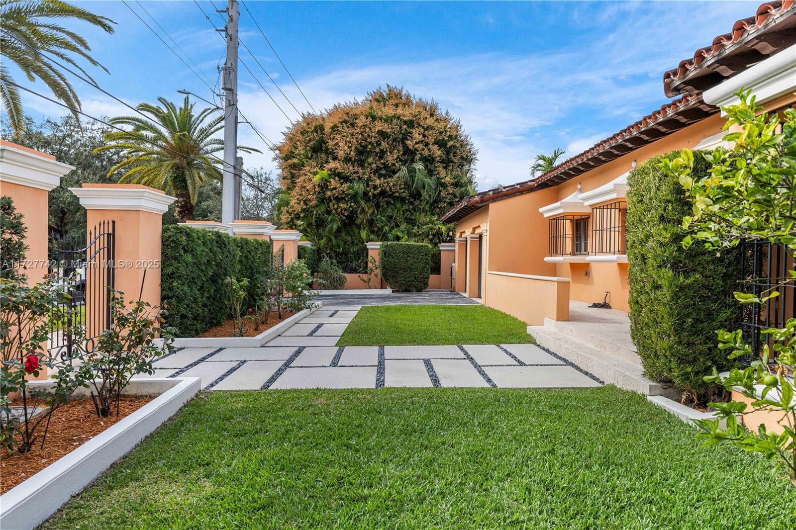 1181 S Alhambra Cir, Coral Gables FL 33146 — 11