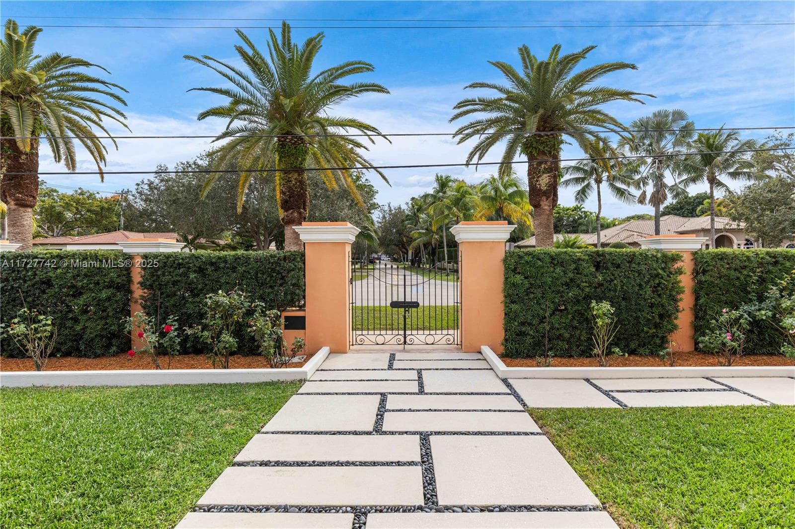 1181 S Alhambra Cir, Coral Gables FL 33146 — 35