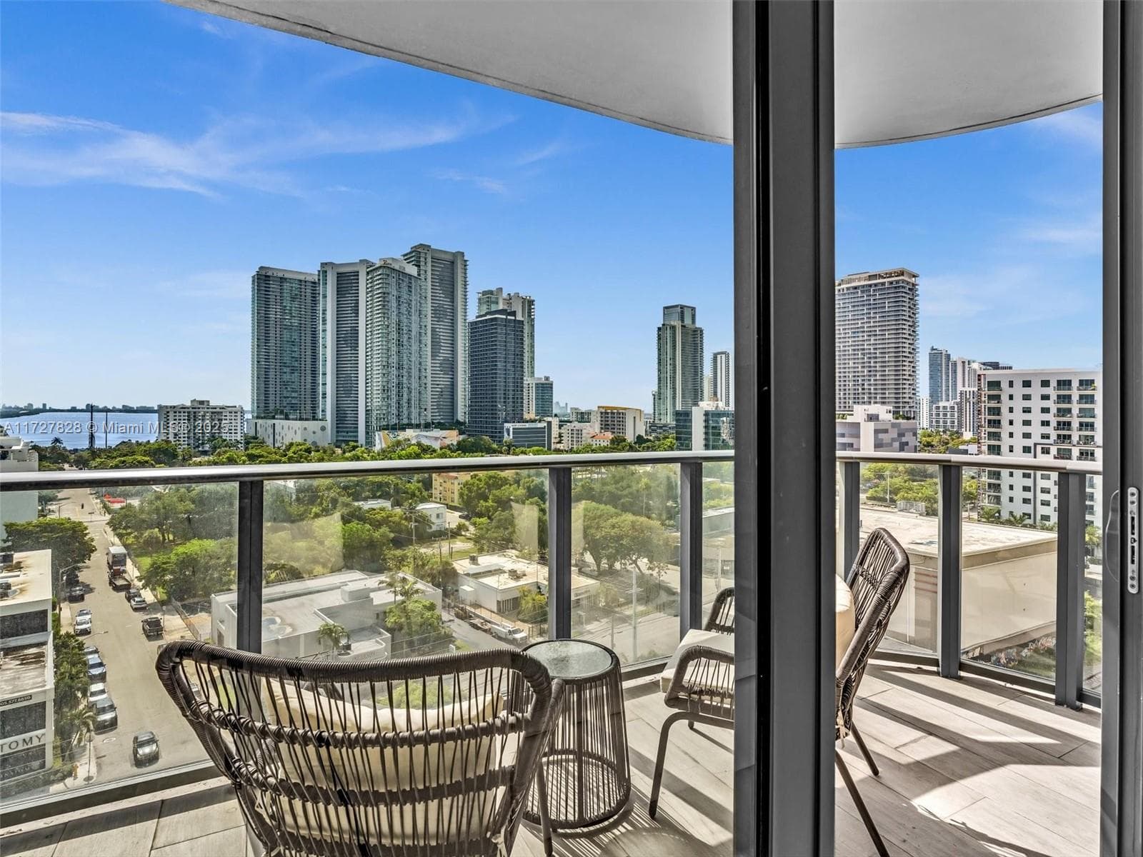 121 NE 34th St # 1005, Miami FL 33137 — 17