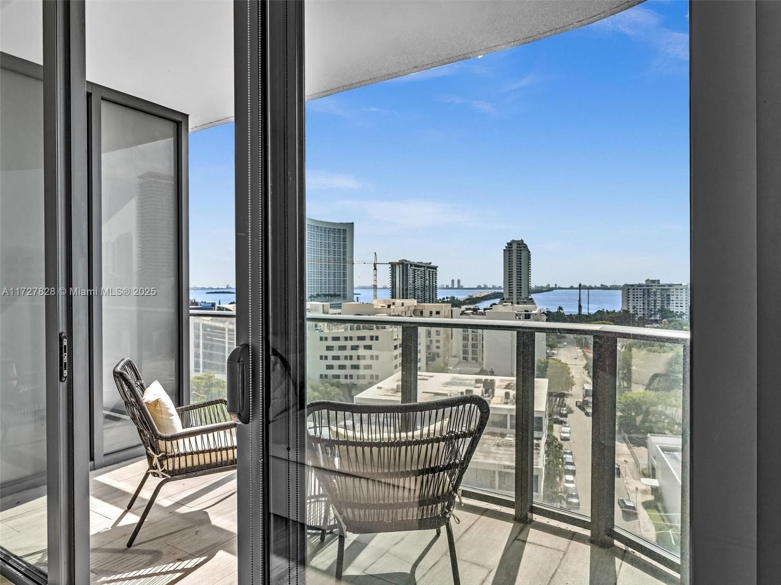 121 NE 34th St # 1005, Miami FL 33137 — 16