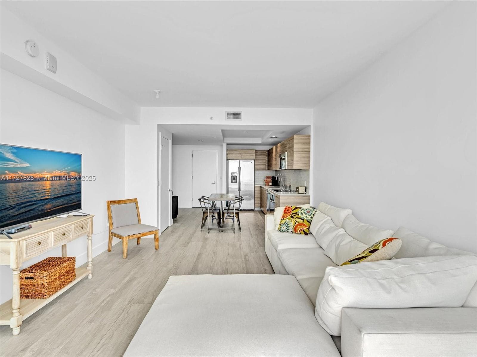 121 NE 34th St # 1005, Miami FL 33137 — 18