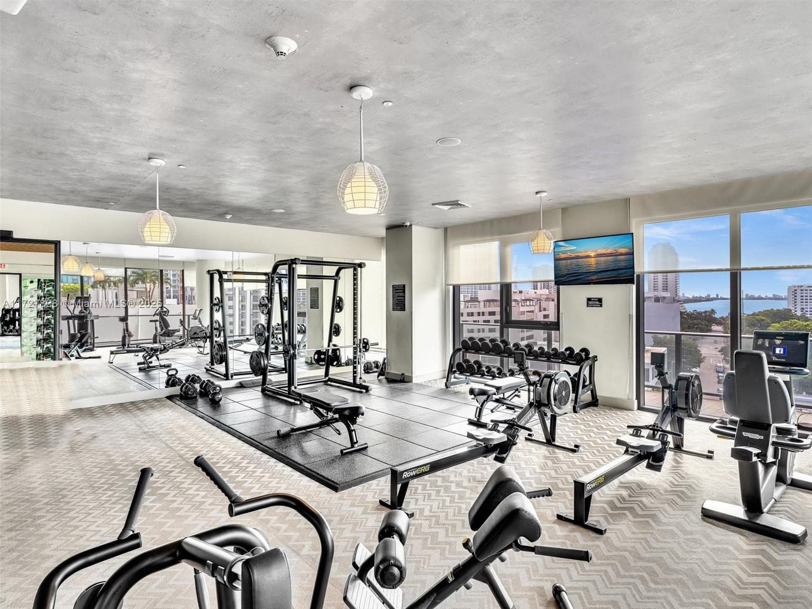121 NE 34th St # 1005, Miami FL 33137 — 37