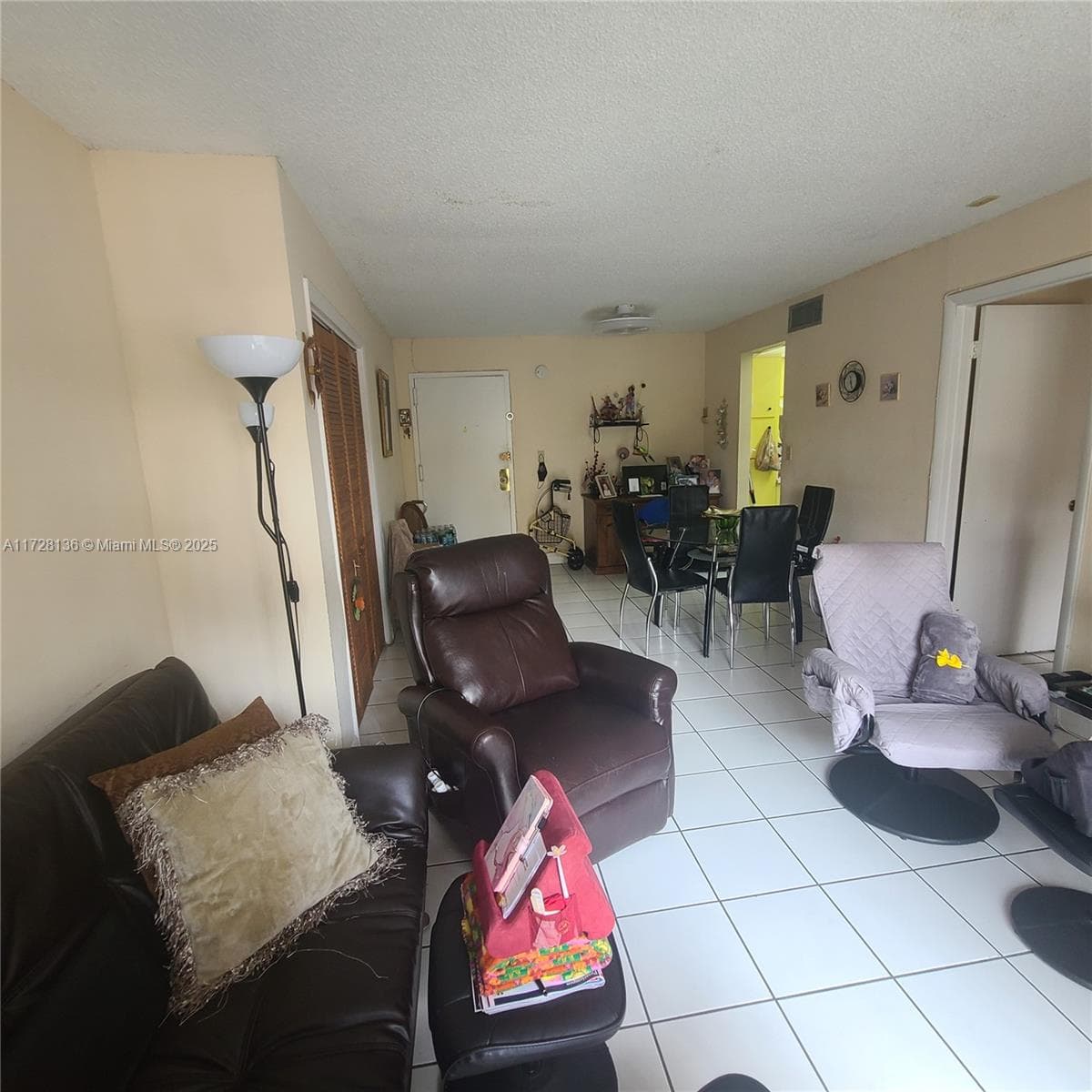 4803 NW 7th St # 14, Miami FL 33126 — 4