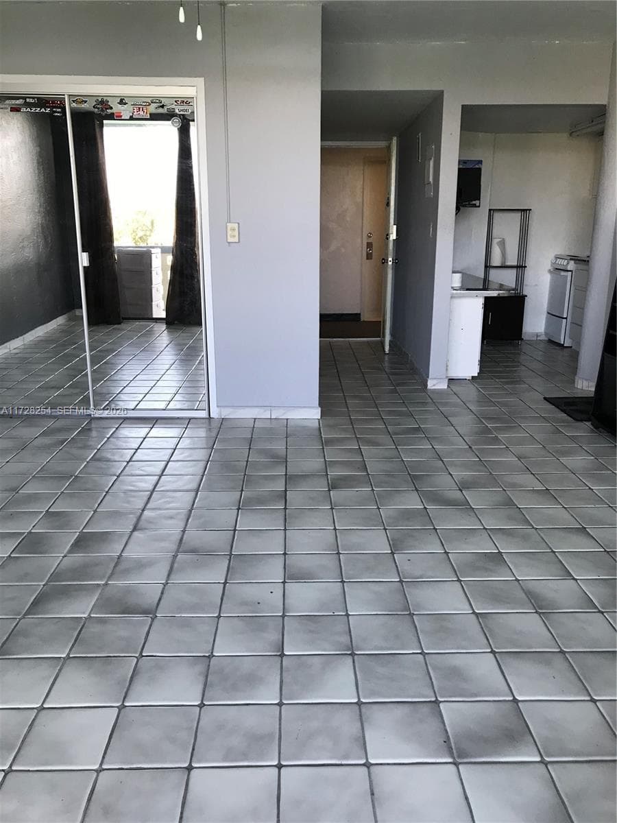 6484 Indian Creek Dr # 310, Miami Beach FL 33141 — 7