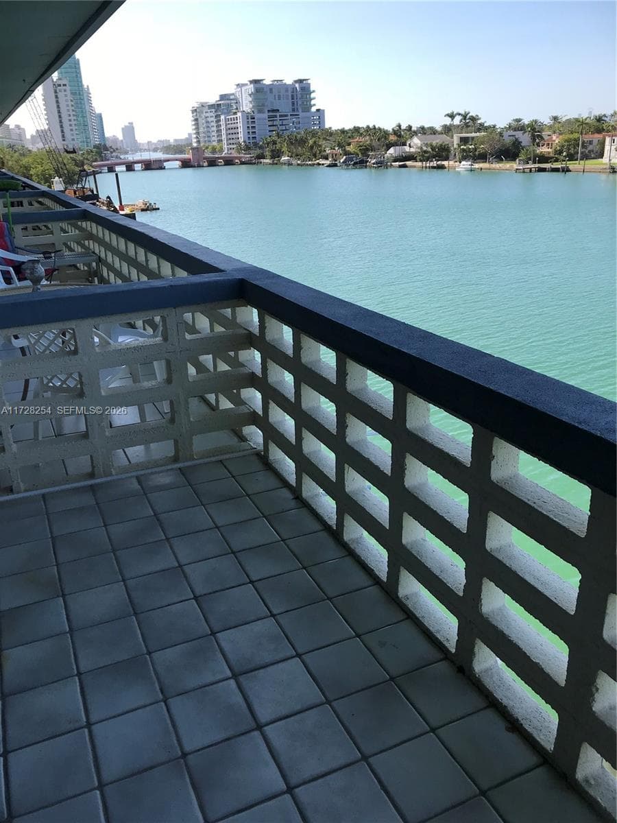 6484 Indian Creek Dr # 310, Miami Beach FL 33141 — 9