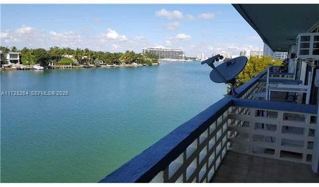 6484 Indian Creek Dr # 310, Miami Beach FL 33141 — 10