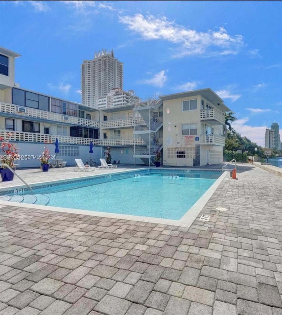 6484 Indian Creek Dr # 310, Miami Beach FL 33141 — 4
