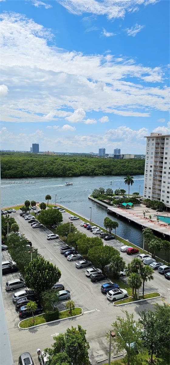 500 Bayview Dr # 1117, Sunny Isles Beach FL 33160 — 1