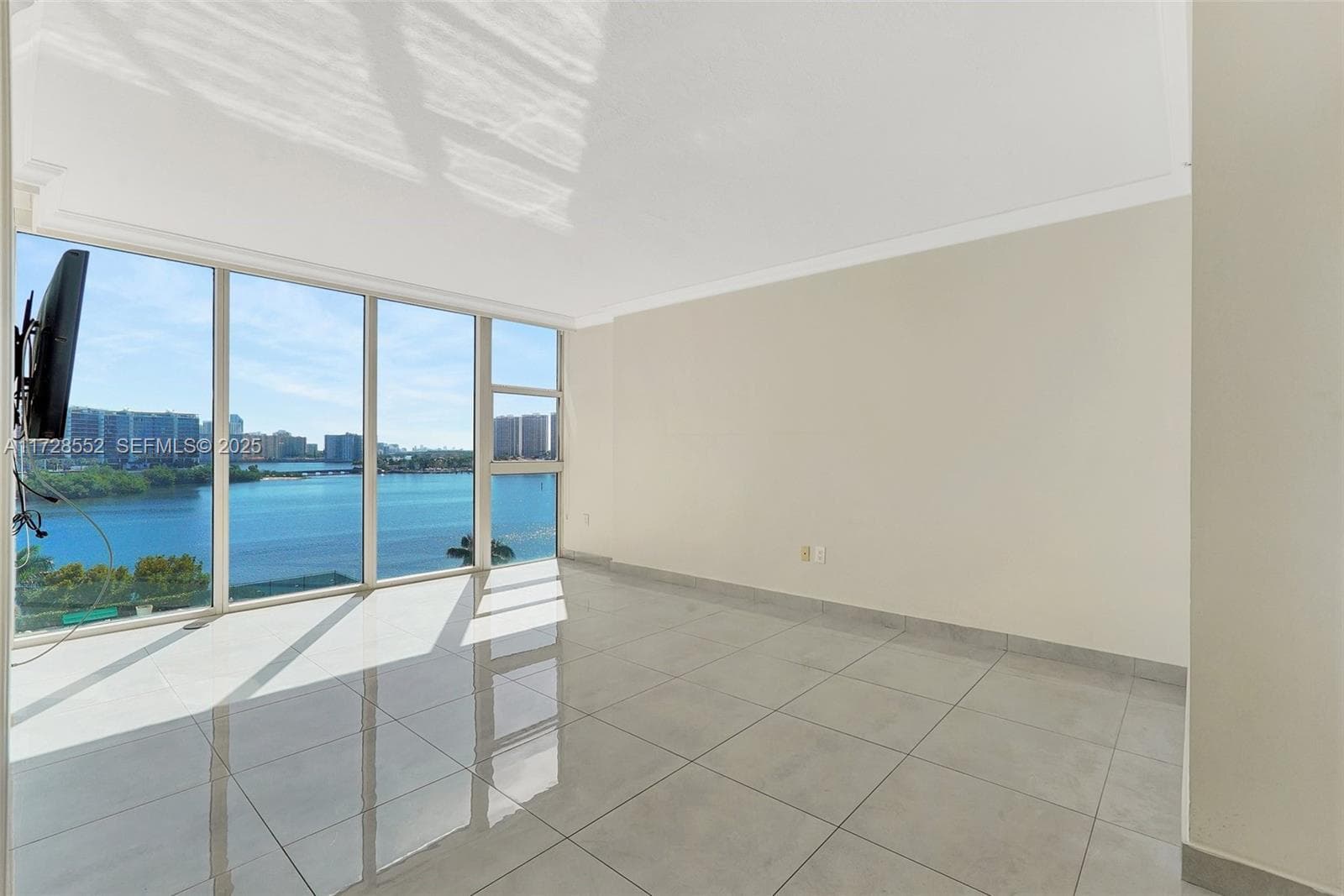 3370 Hidden Bay Dr # 910, Aventura FL 33180 — 15