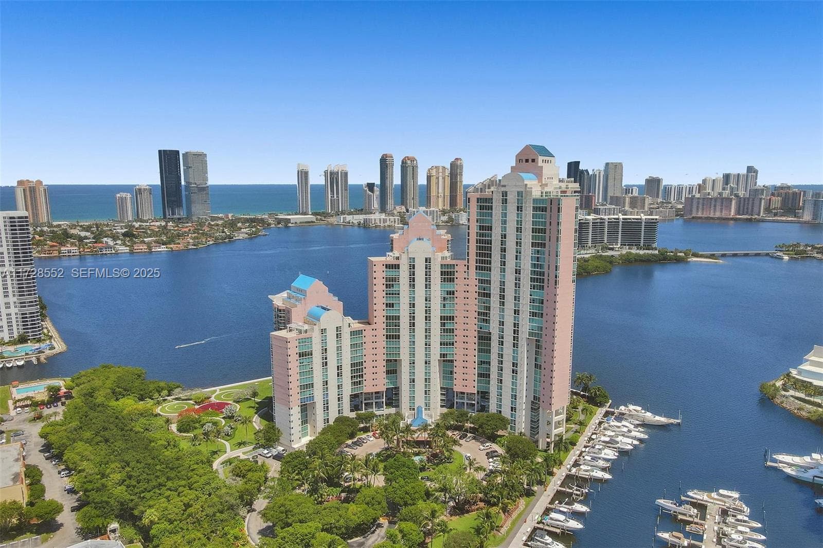 3370 Hidden Bay Dr # 910, Aventura FL 33180 — 39
