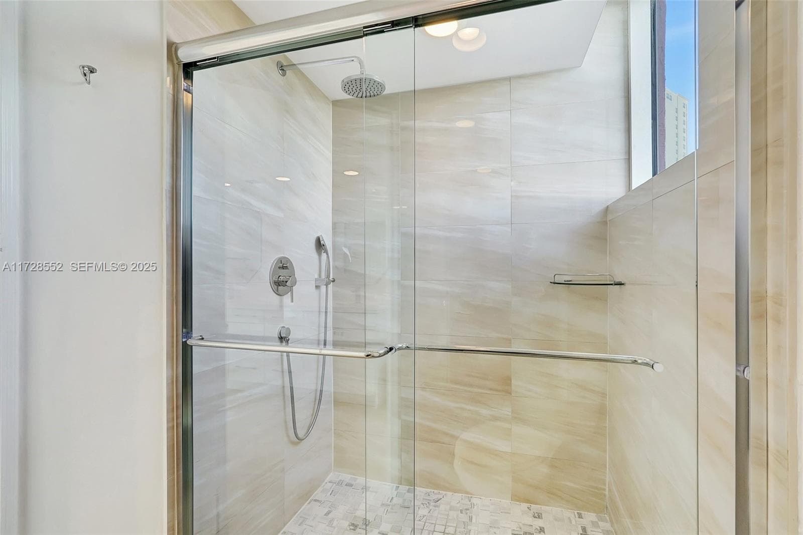 3370 Hidden Bay Dr # 910, Aventura FL 33180 — 29