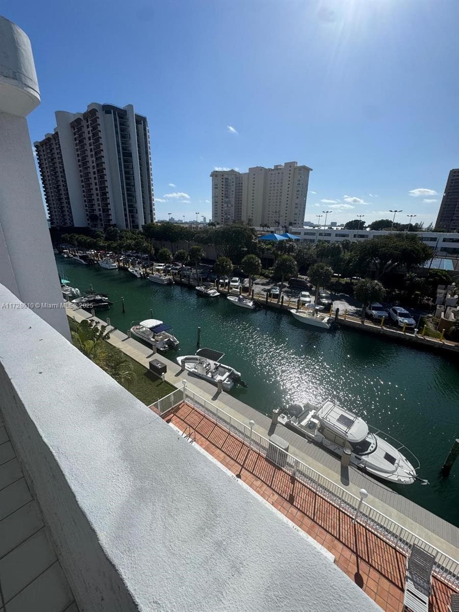 1650 NE 115th St # 506, Miami FL 33181 — 2