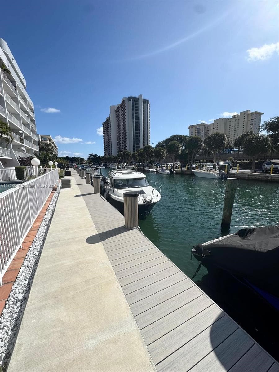 1650 NE 115th St # 506, Miami FL 33181 — 22