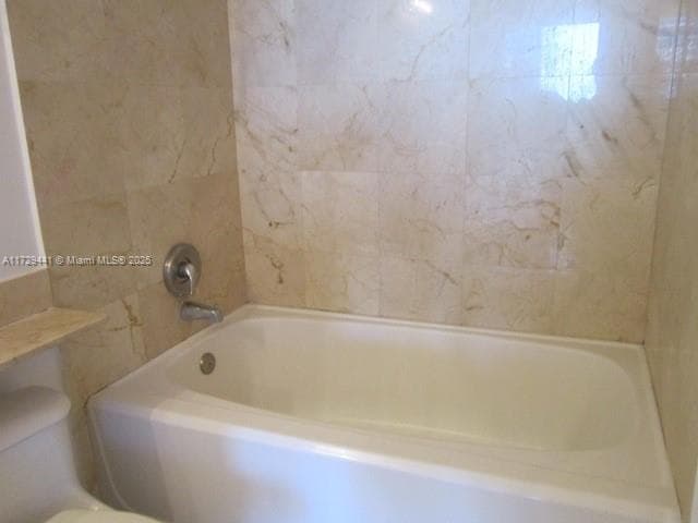 170 SE 14th St # 2306, Miami FL 33131 — 12