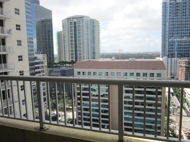 170 SE 14th St # 2306, Miami FL 33131 — 18