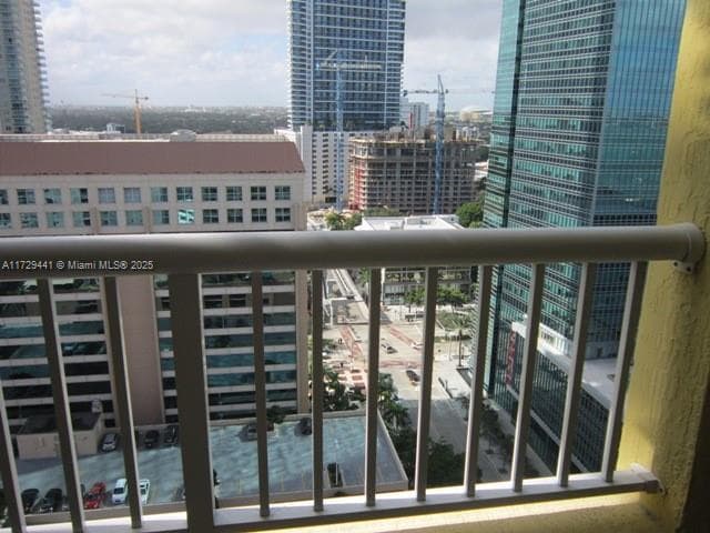 170 SE 14th St # 2306, Miami FL 33131 — 19