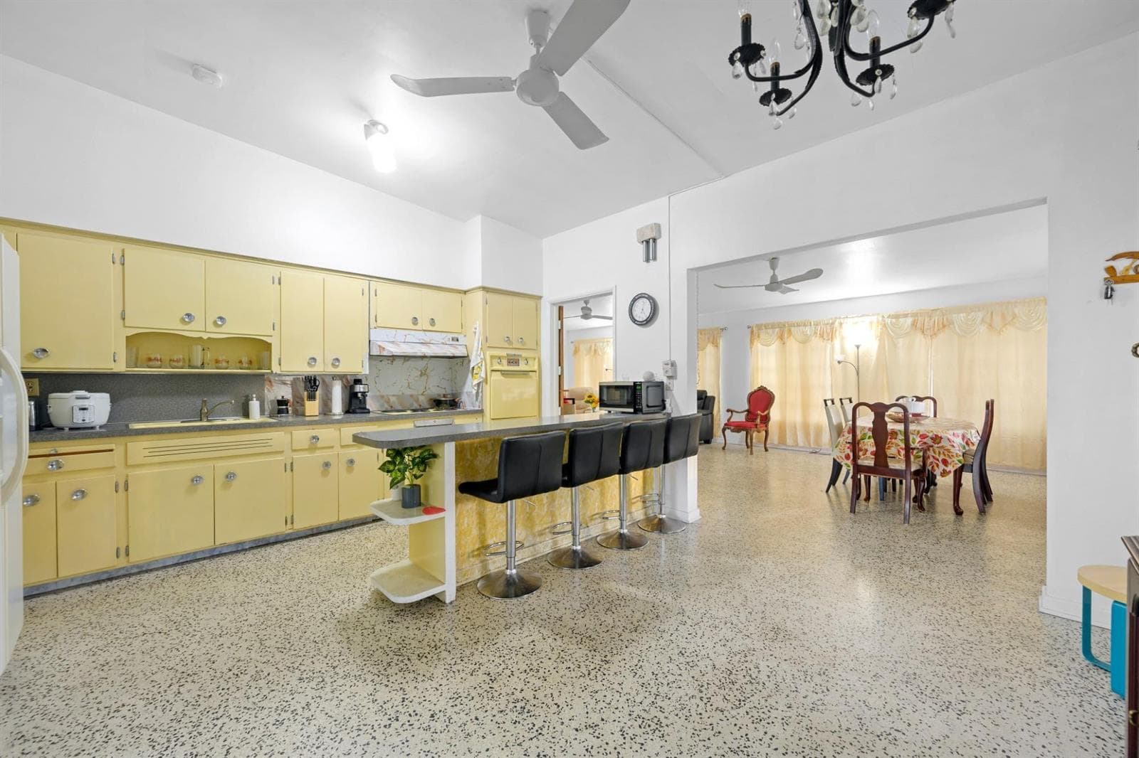 13945 N Miami Avenue, Miami FL 33168 — 34