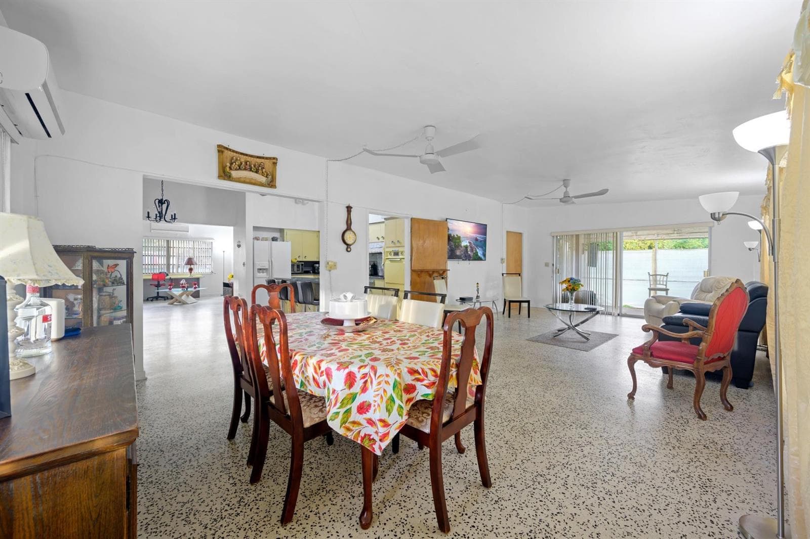 13945 N Miami Avenue, Miami FL 33168 — 35