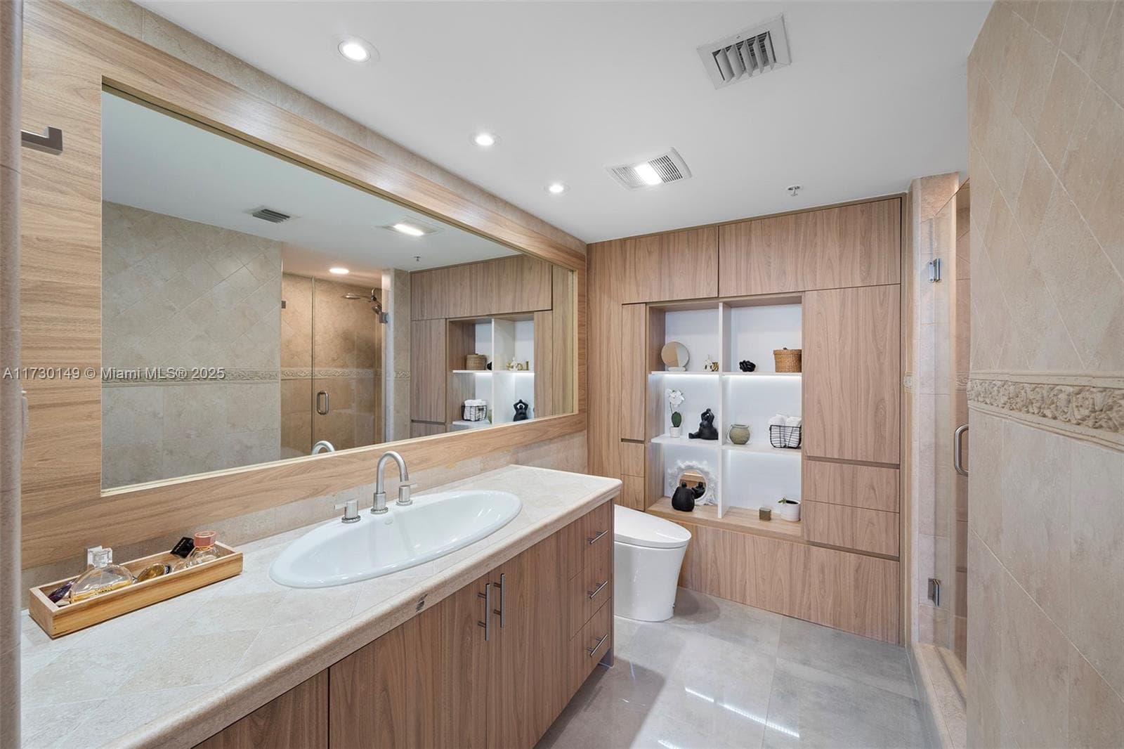 650 West Ave # 1004, Miami Beach FL 33139 — 27