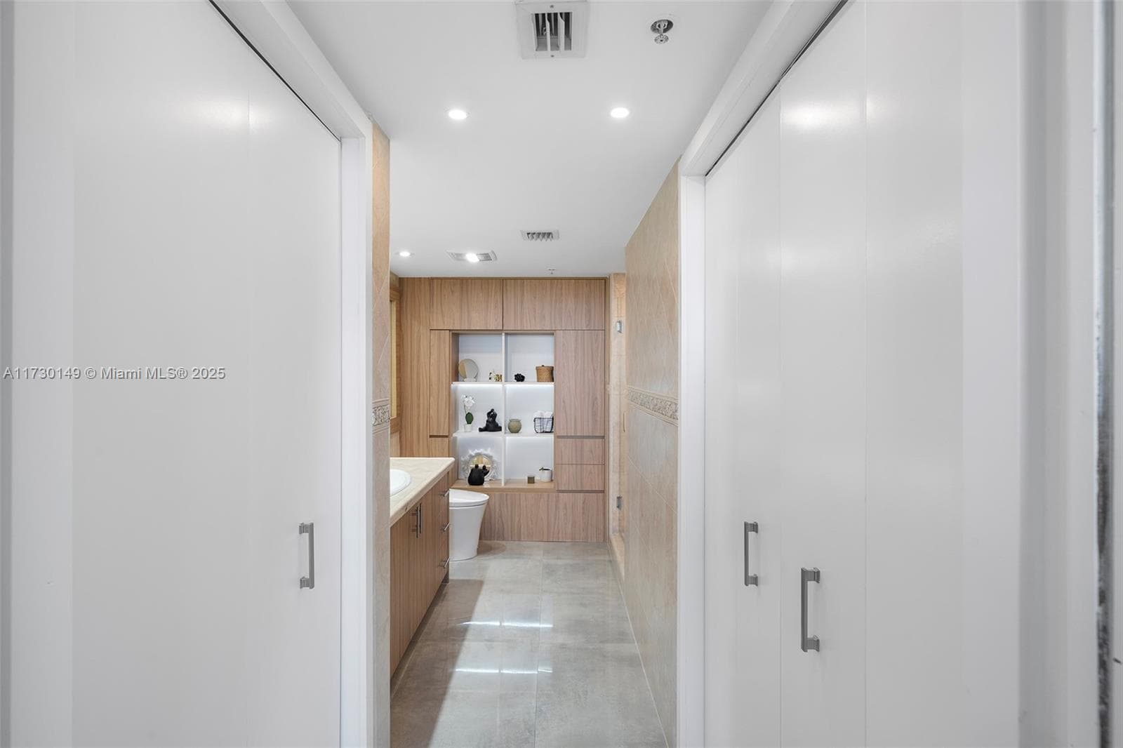 650 West Ave # 1004, Miami Beach FL 33139 — 26