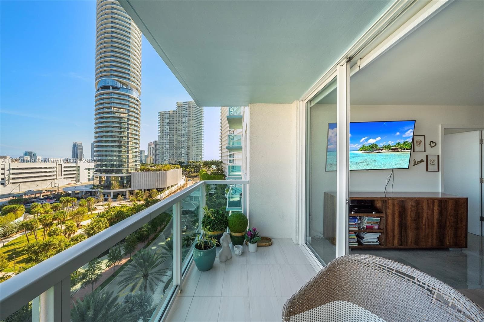 650 West Ave # 1004, Miami Beach FL 33139 — 18