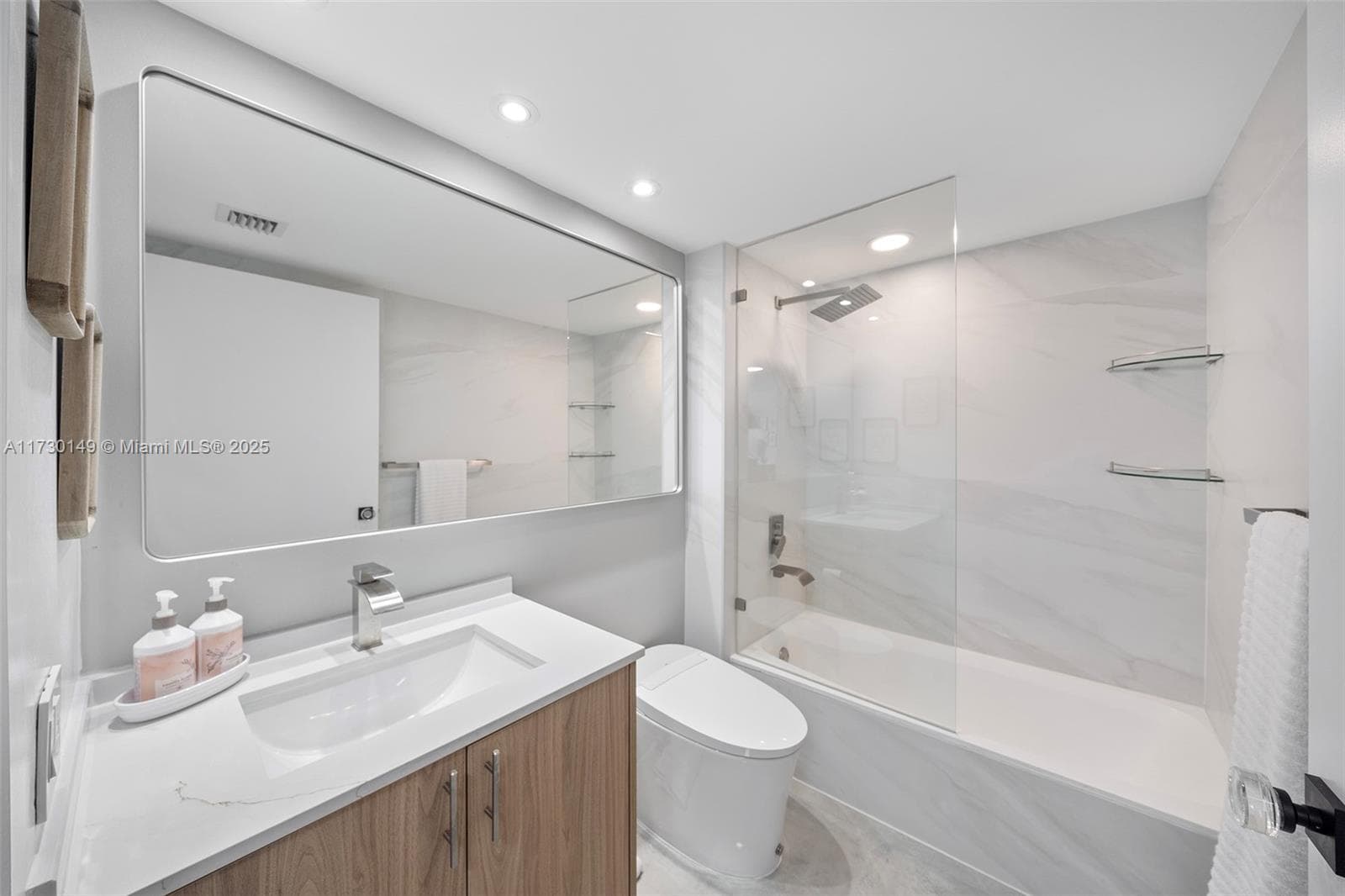 650 West Ave # 1004, Miami Beach FL 33139 — 11