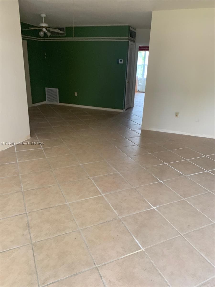 122 NE 204th St # 21, Miami Gardens FL 33179 — 12