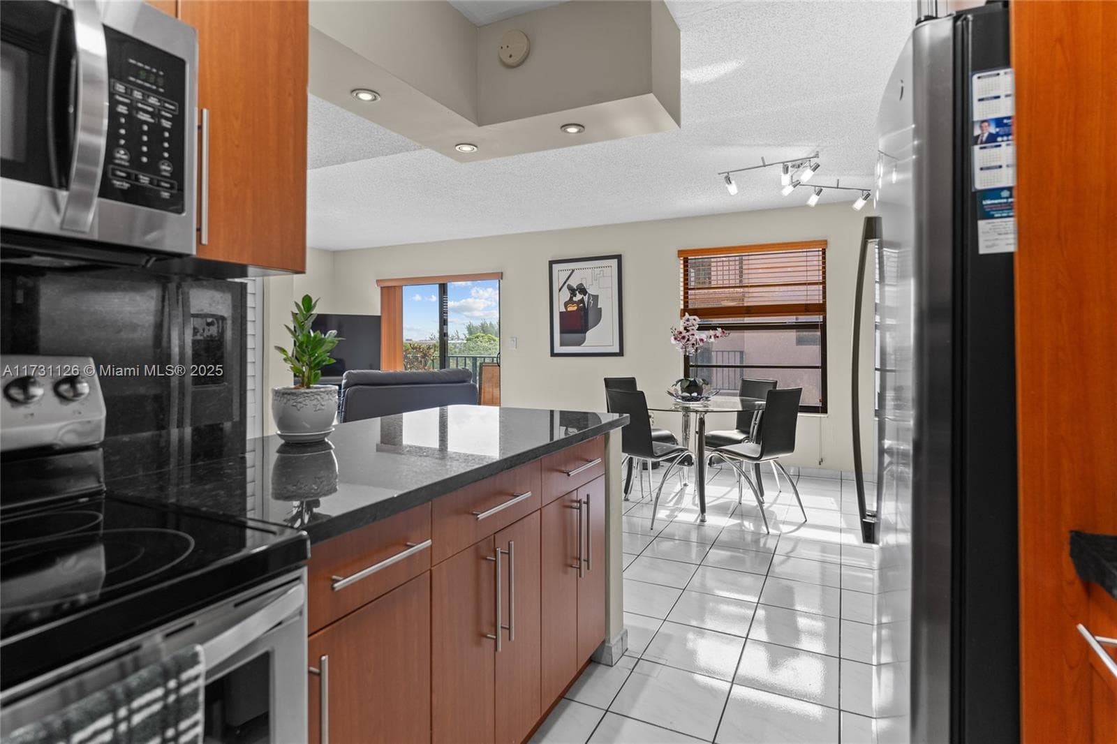 605 NW 72nd Ave # 406, Miami FL 33126 — 16