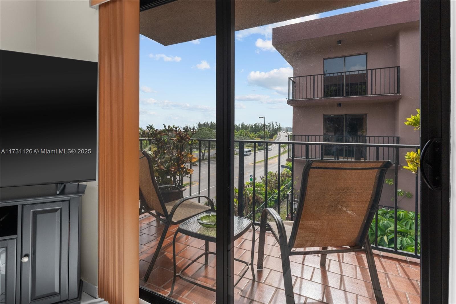 605 NW 72nd Ave # 406, Miami FL 33126 — 22