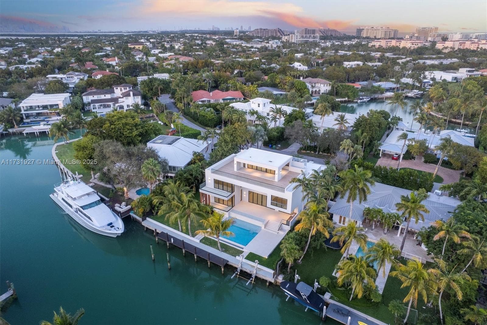 960 Mariner Dr, Key Biscayne FL 33149 — 72