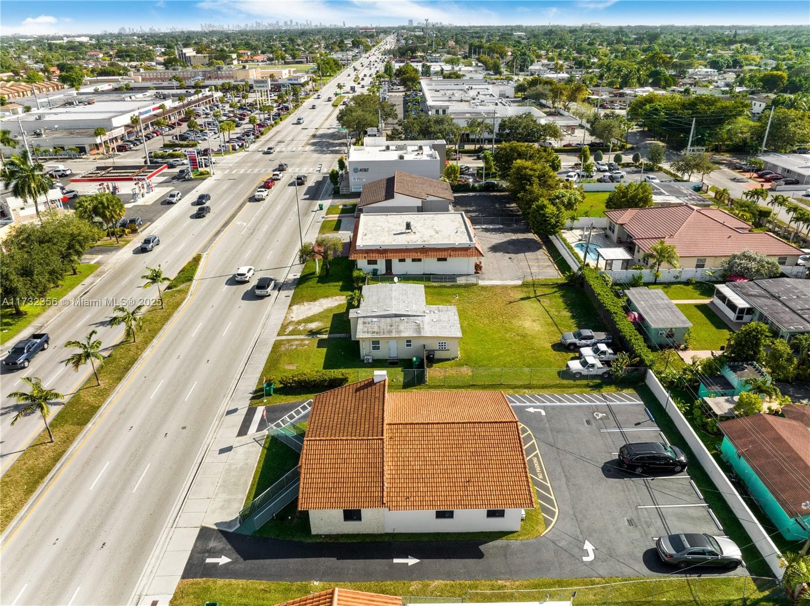 9950 SW 40th St, Miami FL 33165 — 27