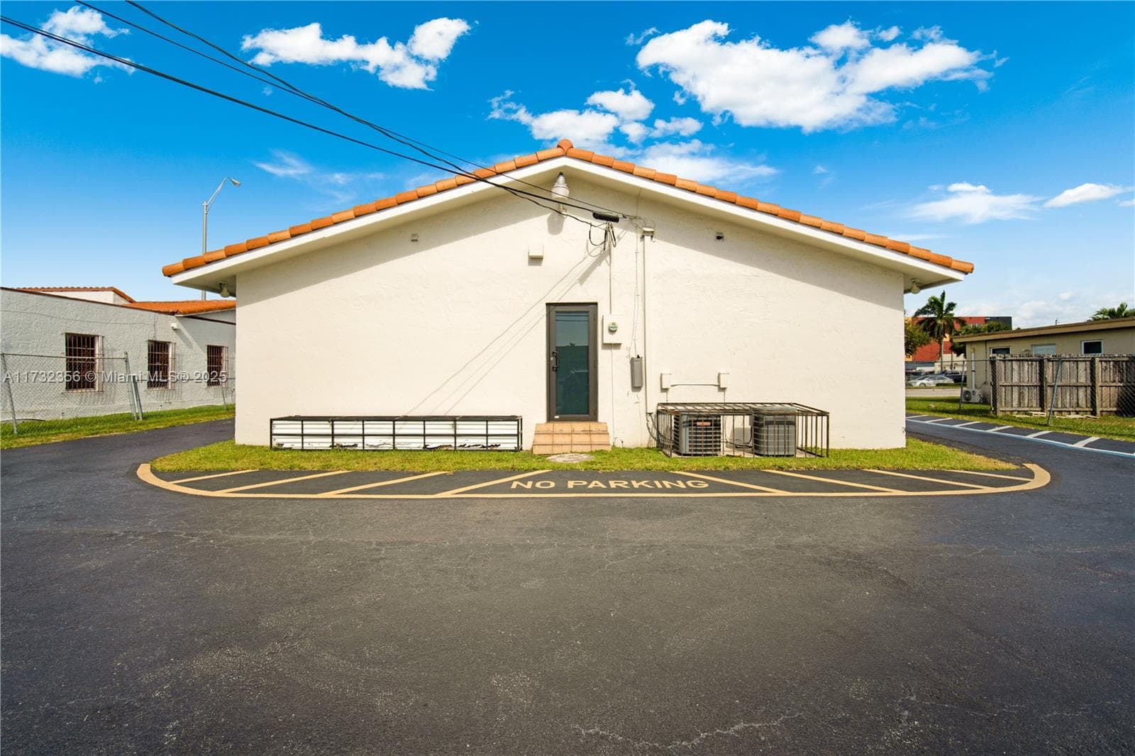 9950 SW 40th St, Miami FL 33165 — 22