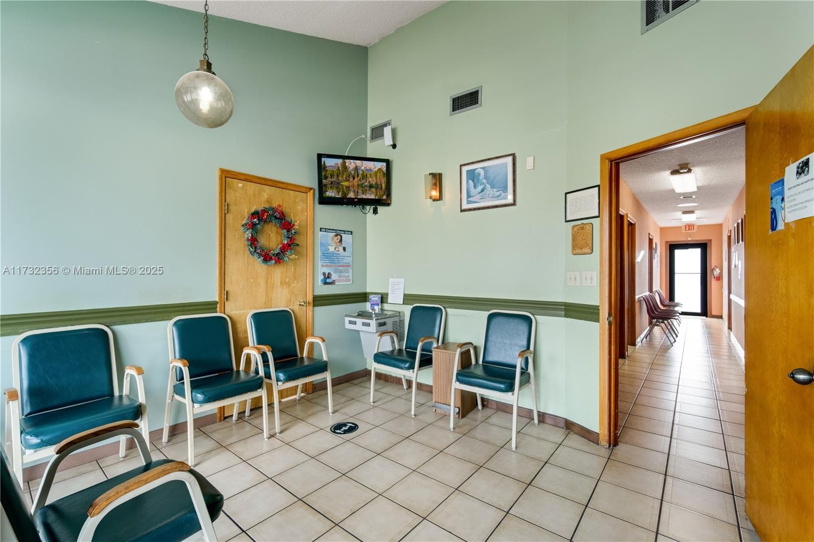 9950 SW 40th St, Miami FL 33165 — 3