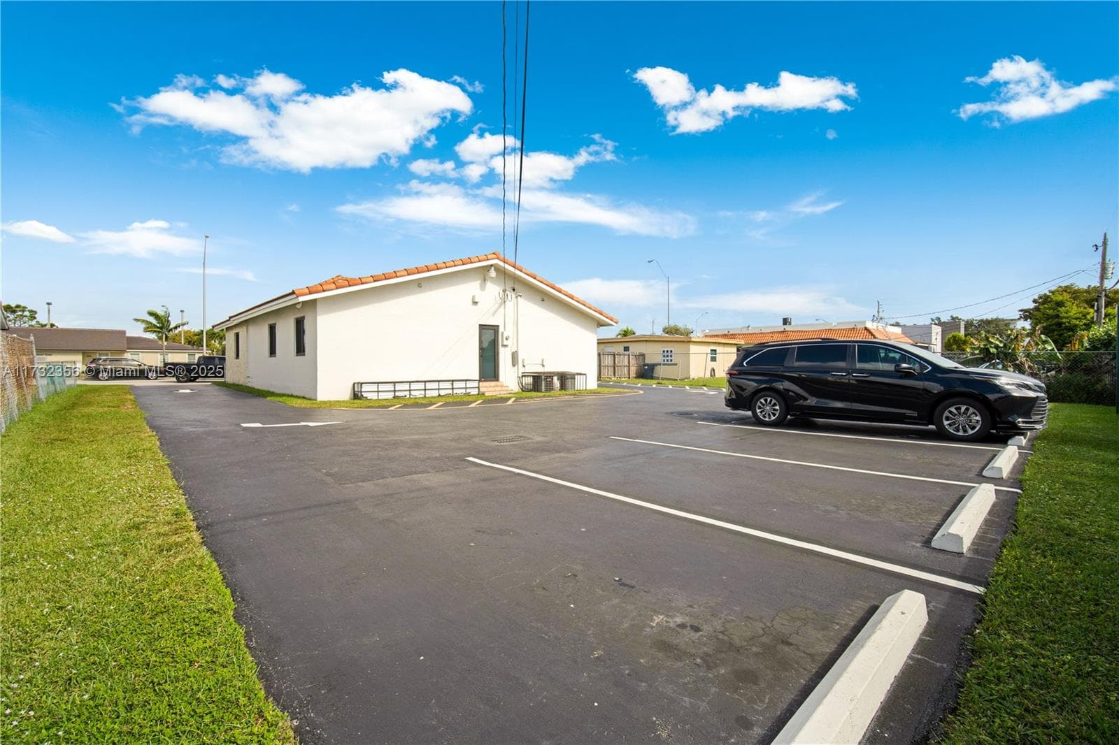 9950 SW 40th St, Miami FL 33165 — 20