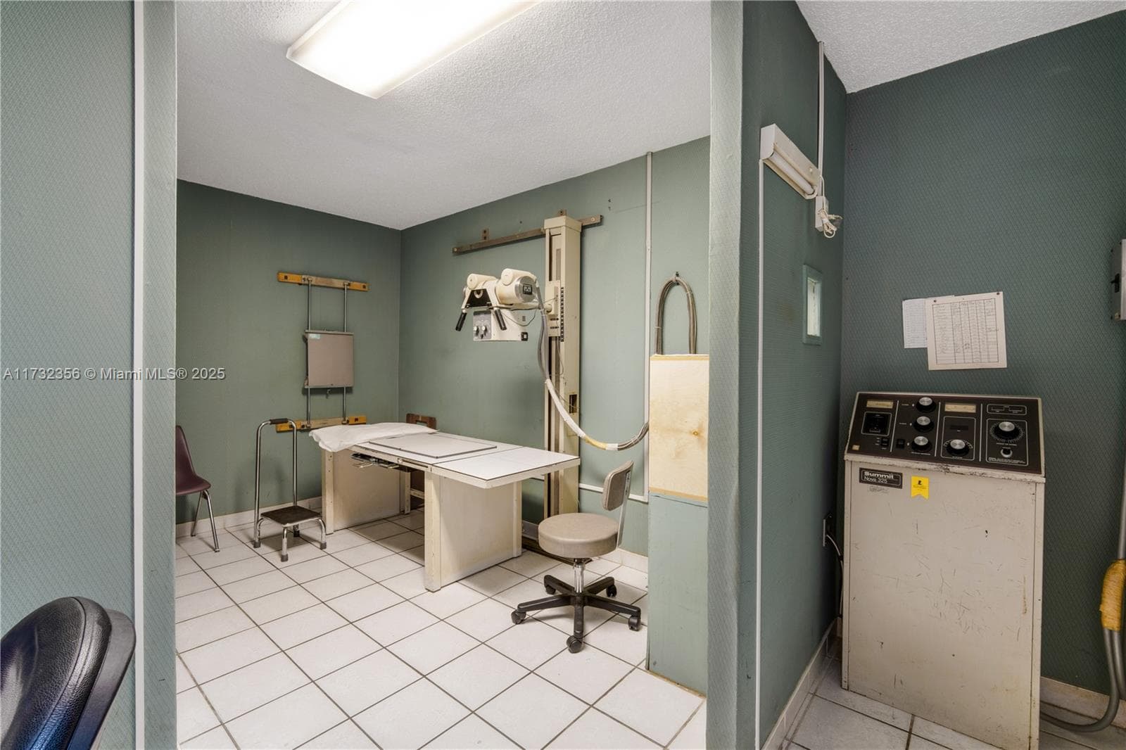 9950 SW 40th St, Miami FL 33165 — 14