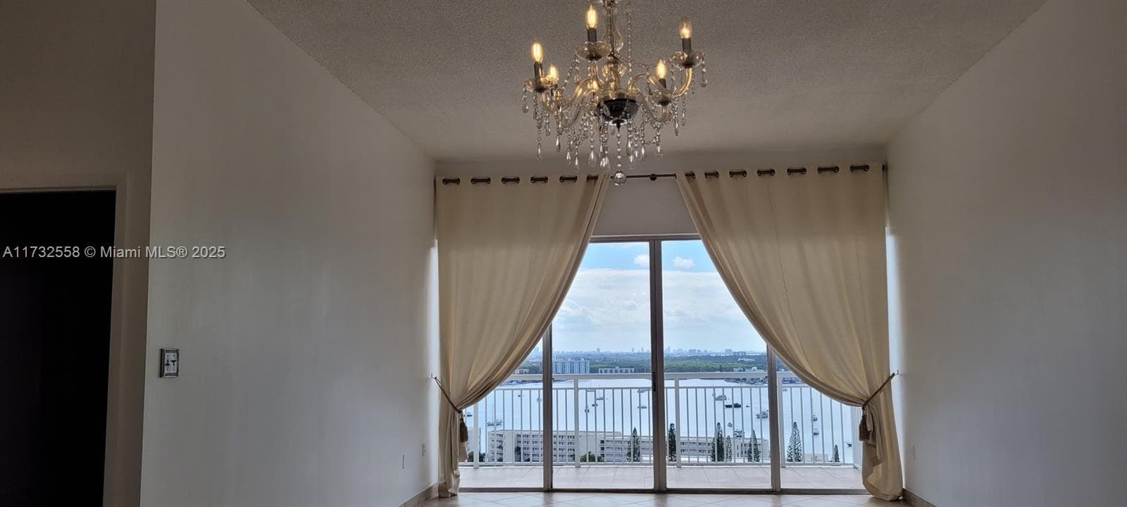 18031 Biscayne Blvd, Aventura FL 33160 — 11