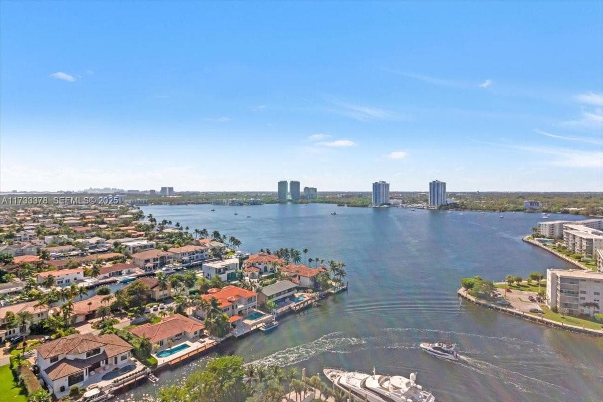 1000 Island Blvd # 2003, Aventura FL 33160 — 1