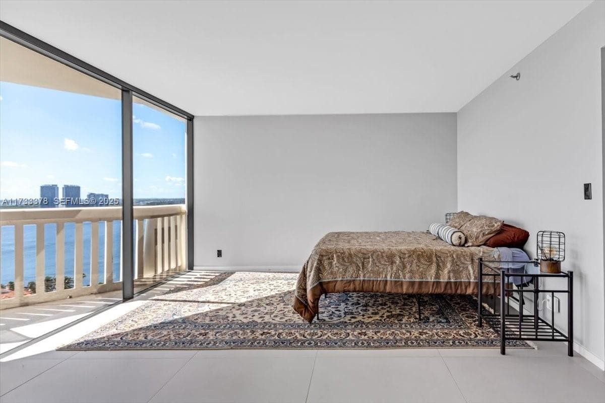 1000 Island Blvd # 2003, Aventura FL 33160 — 20