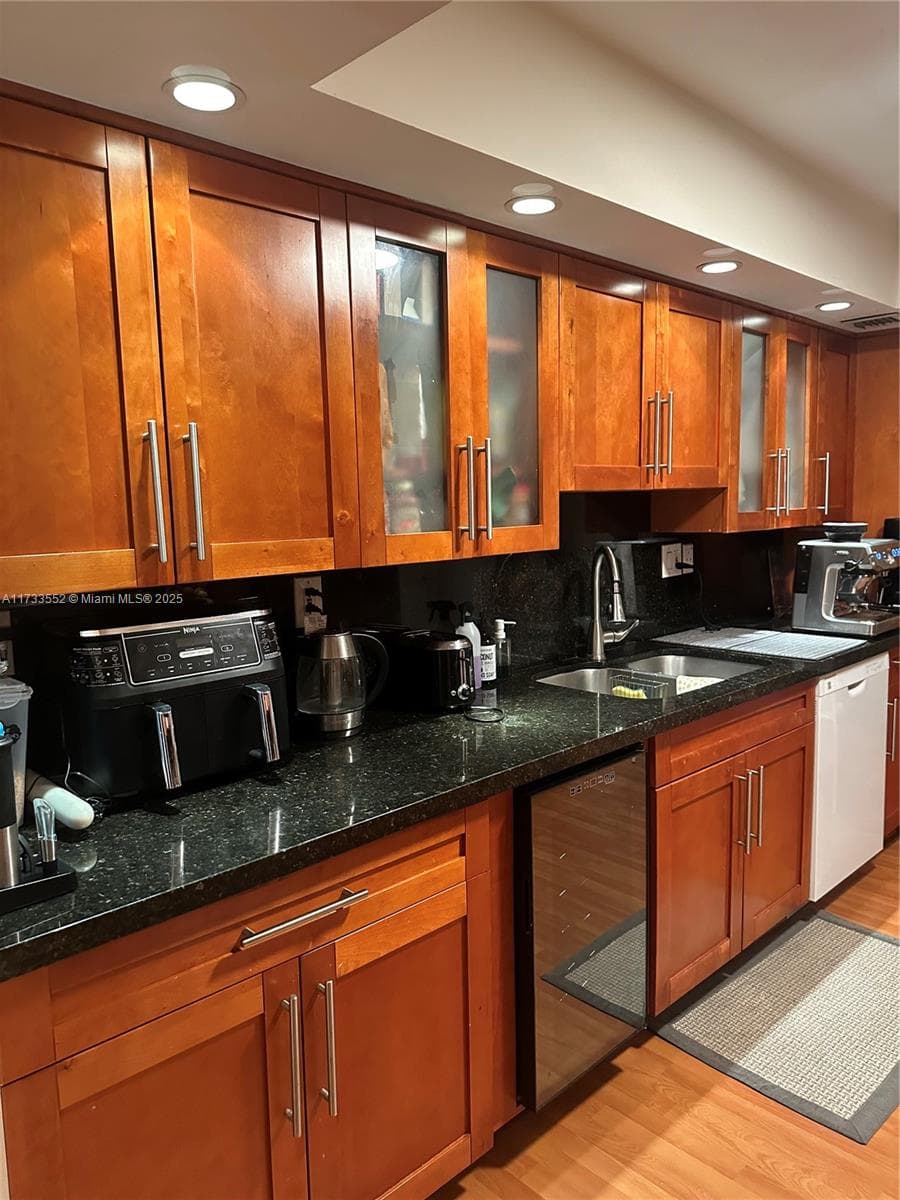 1121 Crandon Blvd # E904, Key Biscayne FL 33149 — 12