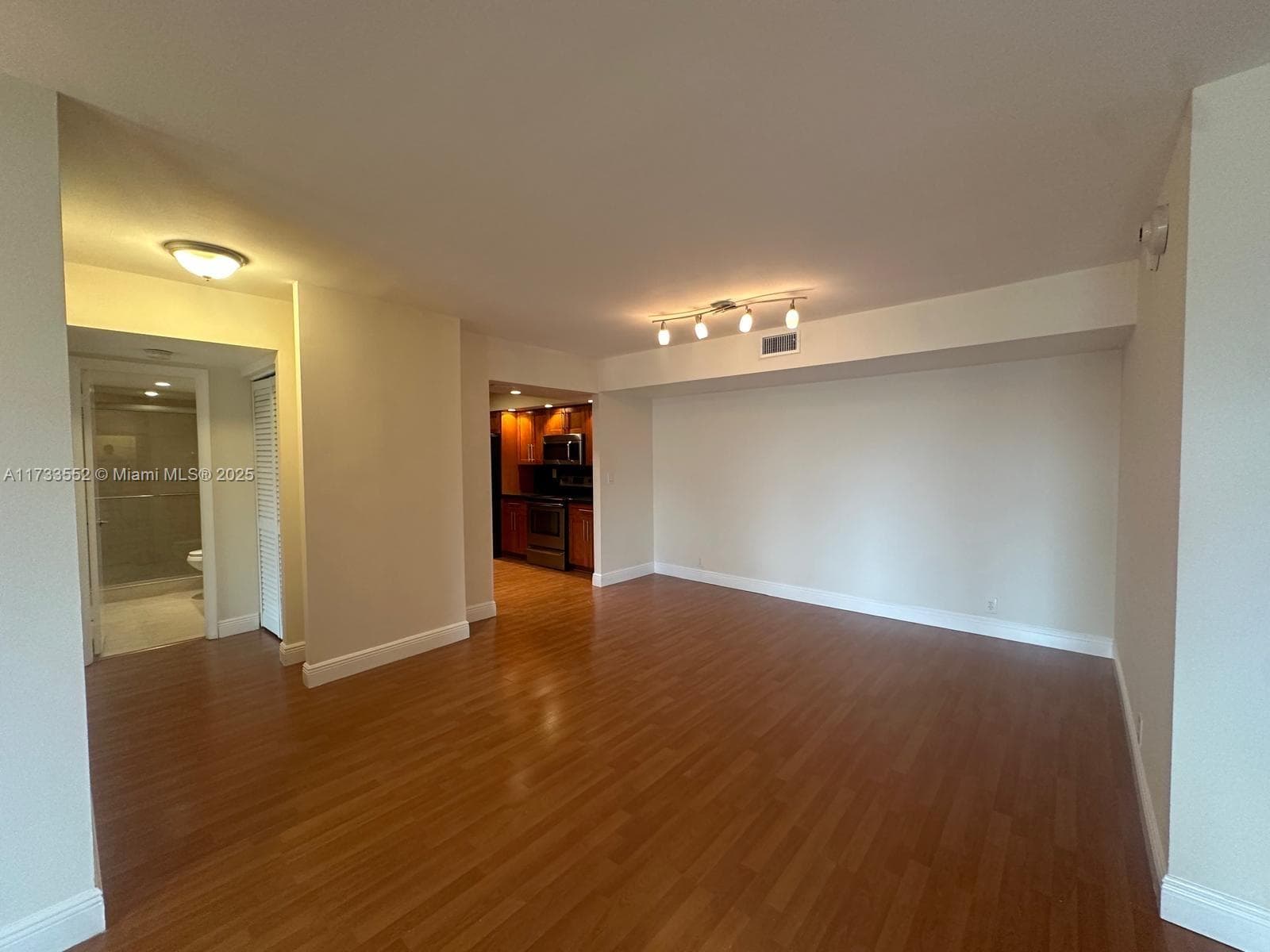 1121 Crandon Blvd # E904, Key Biscayne FL 33149 — 20