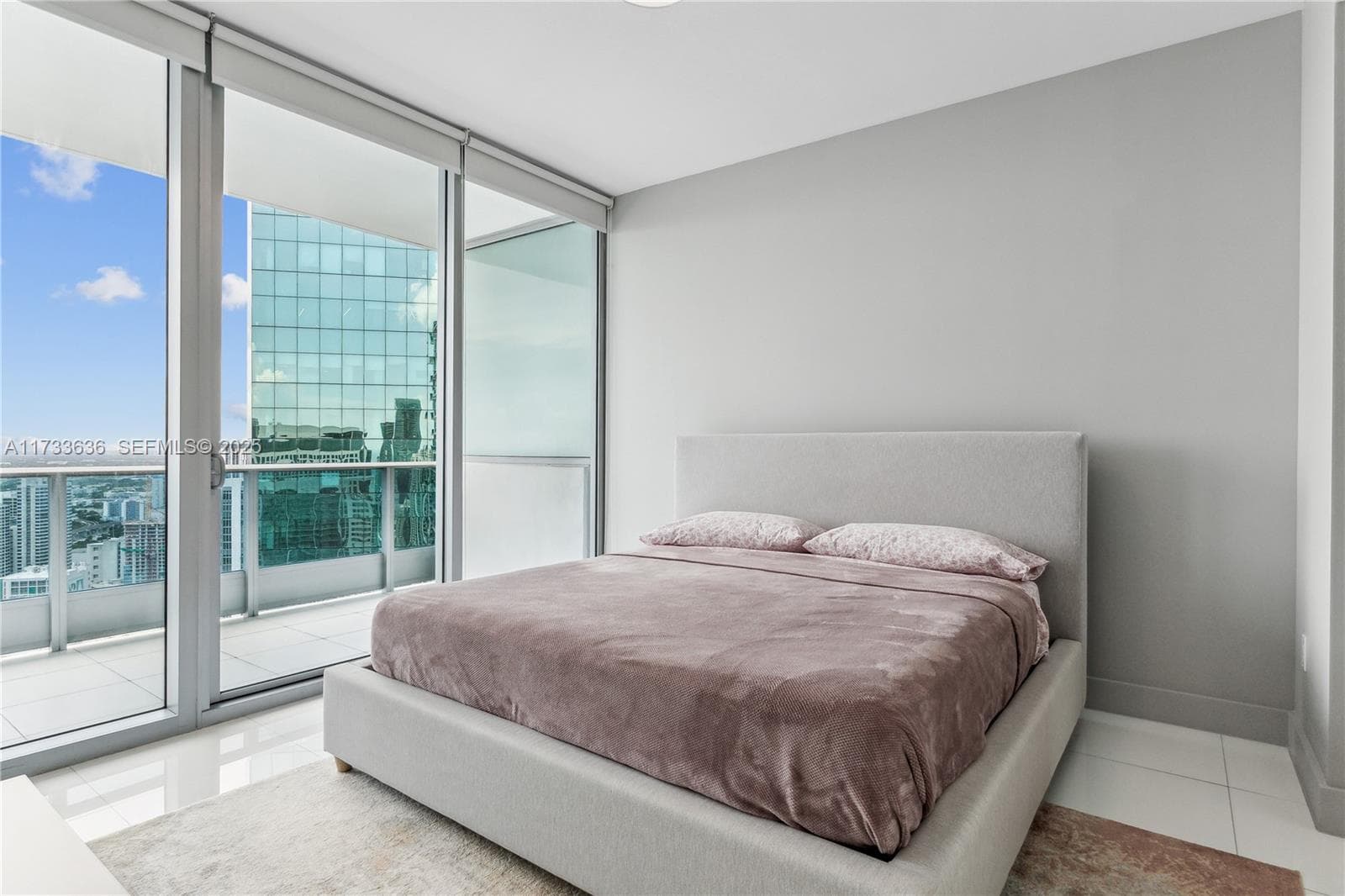 200 Biscayne Boulevard Way # 4912, Miami FL 33131 — 13